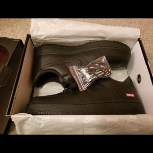 Nike air Force1 Supreme size 11